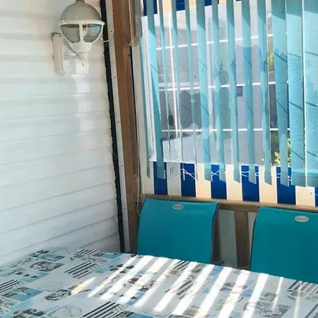 A La Baule, Piscine בית נופש