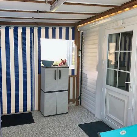 à La Baule, Piscine *